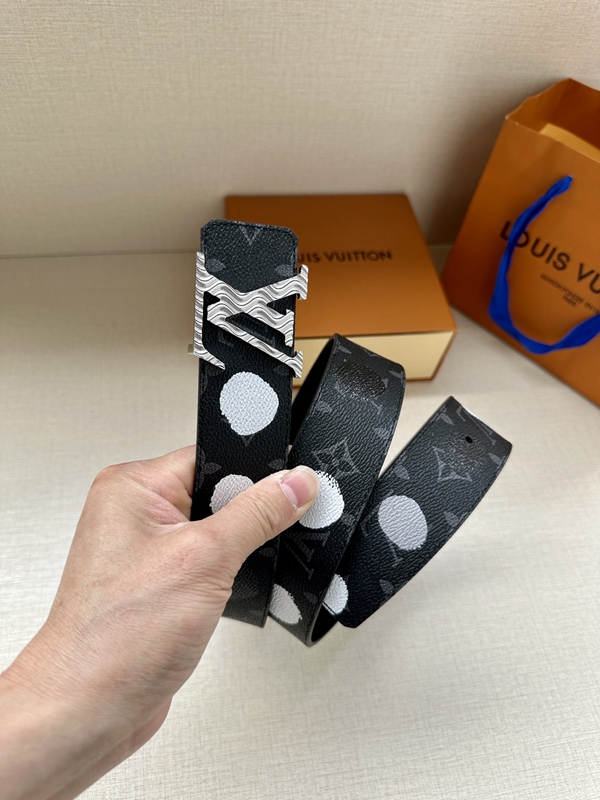 激安ルイヴィトンベルト背面デザイン